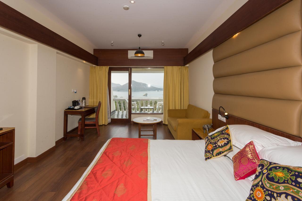 Hotel Hilltop Palace Udaipur Esterno foto